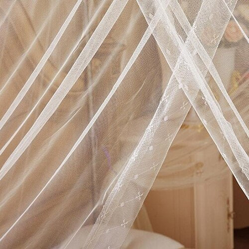 Romantic Lace Flaped Sqaure Mosquito Net Three Door Rail Supported Queen Twin Mosquito Net Bedding Textile Netting Mesh Canopy